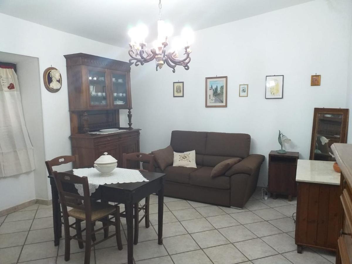 La Casa Di Lina Apartment Sezze Екстериор снимка