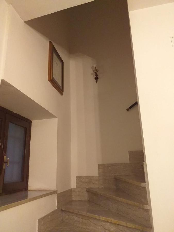 La Casa Di Lina Apartment Sezze Екстериор снимка